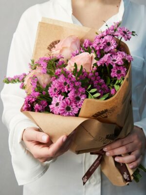 Bouquet Pink Bubble con incarto e marchio Frida's